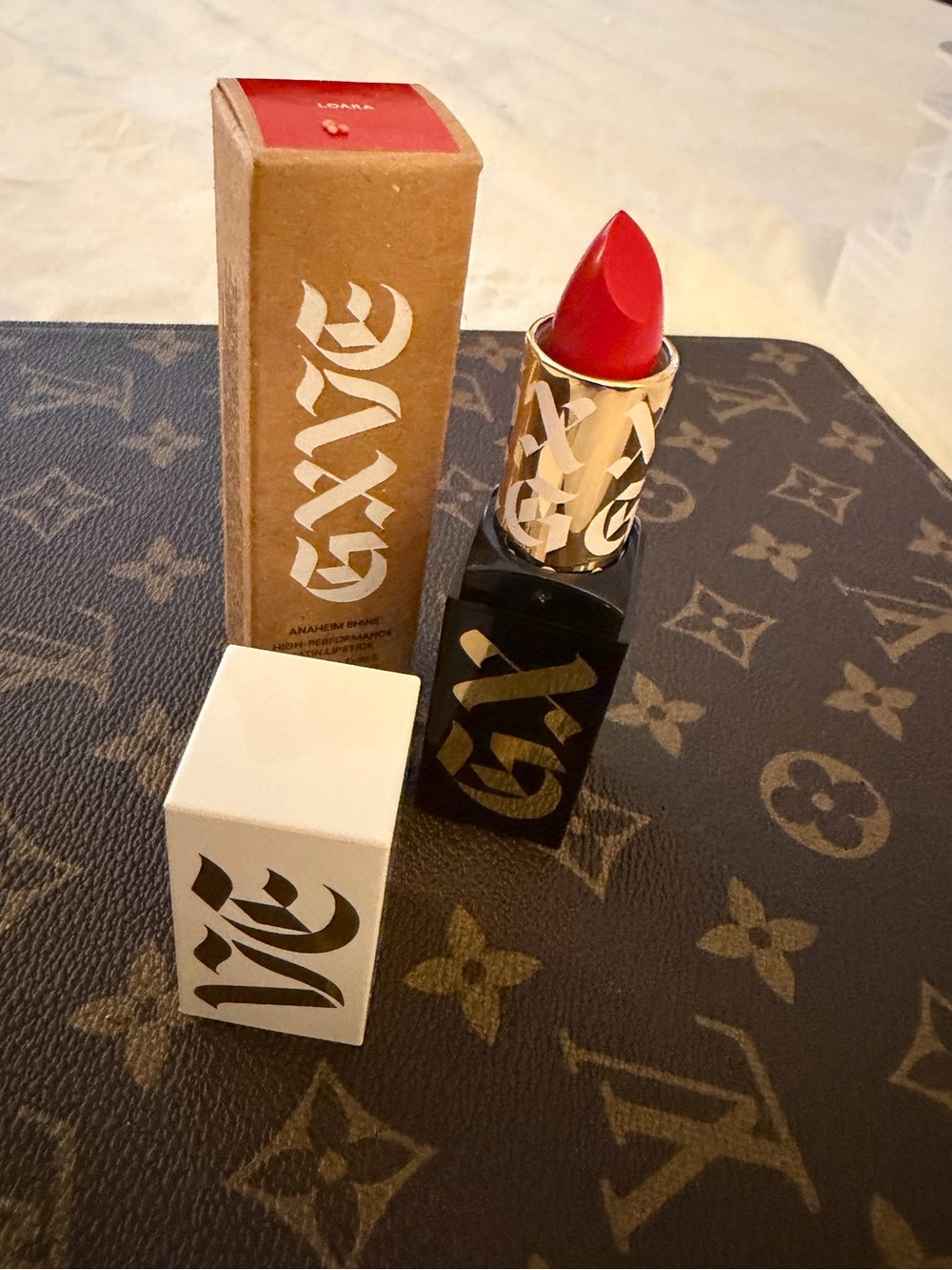 GXVE Anaheim Shine High-Performance Satin Lipstick in Loara NEW
